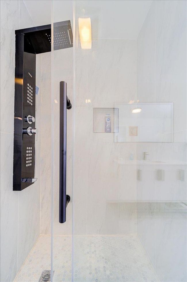 Alternate viewBathroom featuring tiled shower | Image 27
