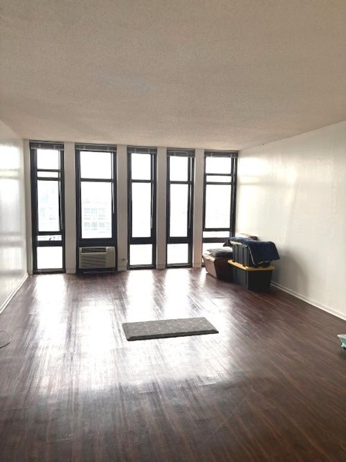 apt-17c-6700 S South Shore Dr, CHICAGO, IL, 60649-1313 | Card Image