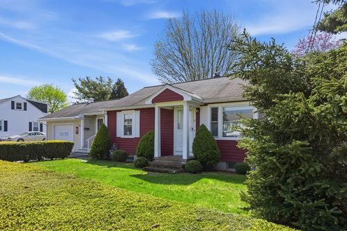 9 Brae Rd, Fairhaven, MA, 02719-1803 | Card Image