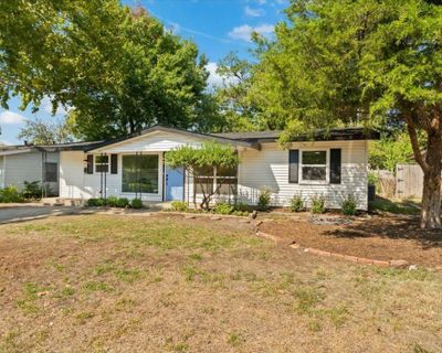 View of ranch-style home | Image 1