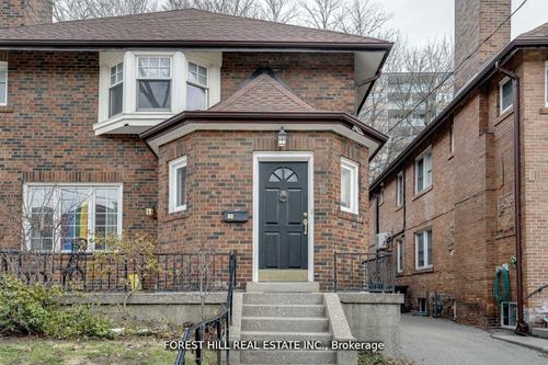 upper-8 Poplar Plains Cres, Toronto, ON, M4V1E8 | Card Image