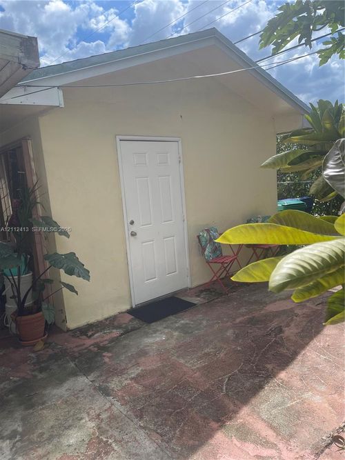 0-10830 Westwood Lake Dr, Miami, FL, 33165-6936 | Card Image