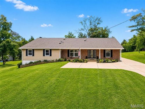 14 Ferndale Dr, Fenton, MO, 63026-5080 | Card Image