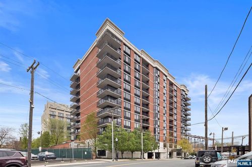 700 Grove St, Jersey City, NJ, 07310-1266 | Card Image