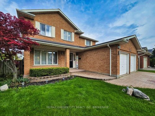 20 Consiglia Dr, St. Catharines, ON, L2S3M8 | Card Image