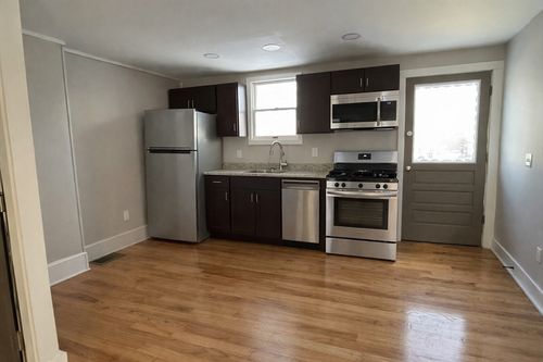 2-13 Hampden St, Westfield, MA, 01085 | Card Image