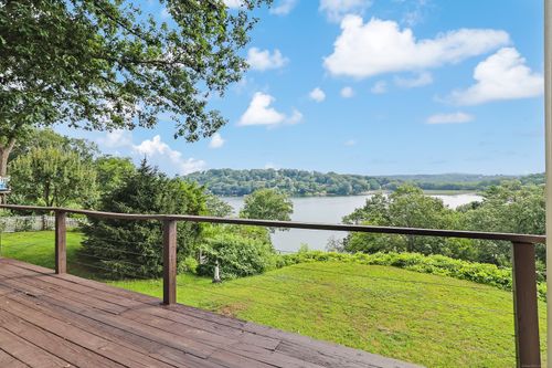 33 Cornell Rd, Danbury, CT, 06811-3717 | Card Image