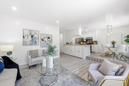 34-99 E Middlefield Rd, Mountain View, CA, 94043-3866 | Card Image