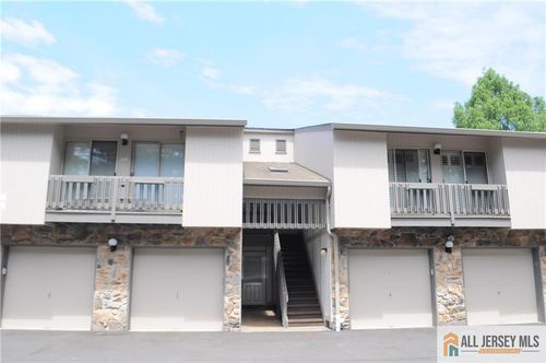 58 Buchanon Ct, West Orange, NJ, 07052-1105 | Card Image