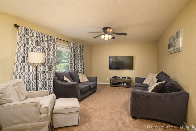 5142 Scottsville Rd, Home with 3 bedrooms, 3 bathrooms and null parking in Floyds Knobs IN | Image 11