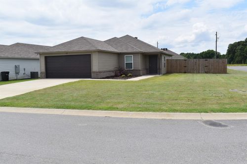 45 Oak Leaf Drive, Conway, AR, 72032 | Card Image