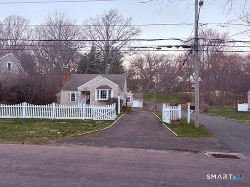 329 Bronson Rd, Southport, CT, 06890-1203 | Card Image