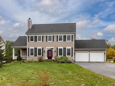 205 Cobblestone Circle, House other with 4 bedrooms, 2 bathrooms and null parking in South Burlington VT | Image 1