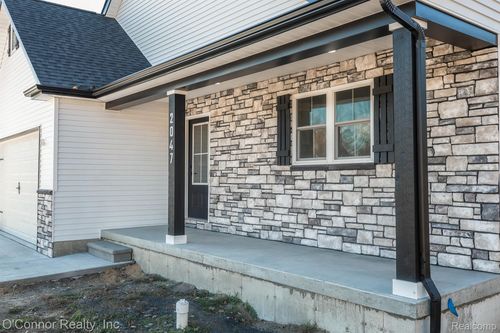 2047 Edward Ln E, Kimball, MI, 48074-1924 | Card Image