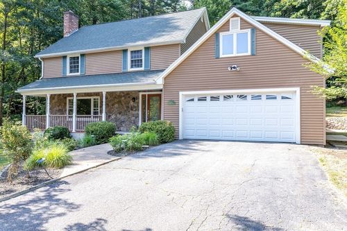 22 Old Coach Rd, Hudson, NH, 03051-5044 | Card Image
