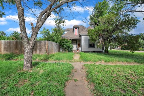 401 S Walnut St, Eastland, TX, 76448-2640 | Card Image
