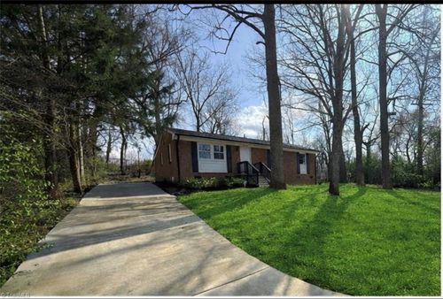 2010 Sharonbrook Dr, Greensboro, NC, 27405-5207 | Card Image