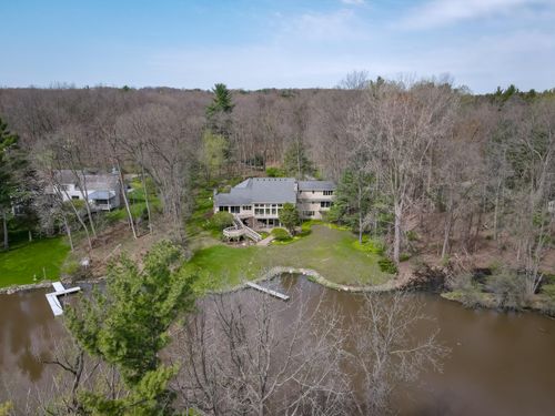 2050 Steketee Woods Ln Se, Grand Rapids, MI, 49546-9709 | Card Image