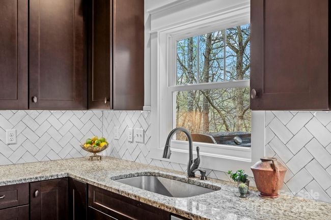 16 Sugarland Ridge Rd, House other with 3 bedrooms, 3 bathrooms and null parking in Fairview NC | Image 15