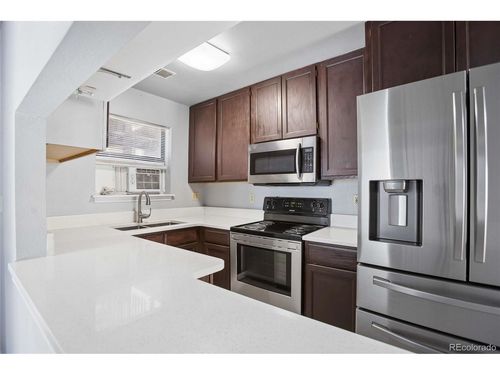 f6-225 E 8th Ave, Longmont, CO, 80504-4673 | Card Image