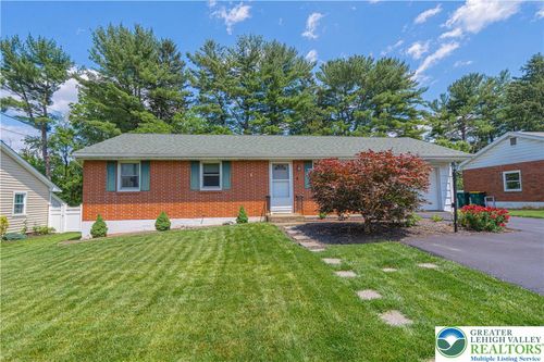 419 Berkley St, Palmer Twp, PA, 18045-3707 | Card Image