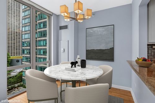 unit-802-125 S Jefferson St, Chicago, IL, 60661-3725 | Card Image