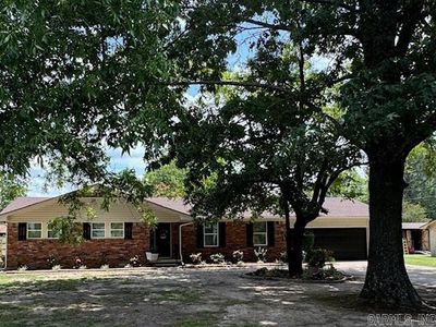 105 Azalea, House other with 3 bedrooms, 2 bathrooms and null parking in Lonoke AR | Image 1