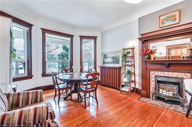 204 Herkimer St, Home with 5 bedrooms, 4 bathrooms and 2 parking in Hamilton ON | Image 9