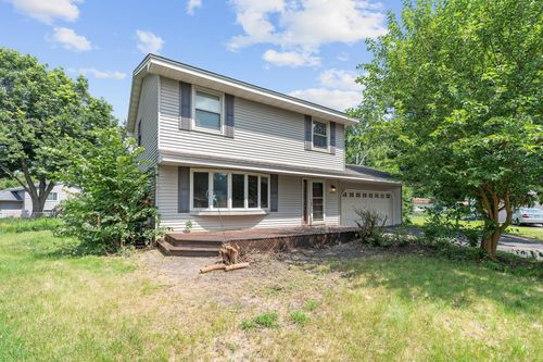 8032 Vincent Cir N, Brooklyn Park, MN, 55444-1664 | Card Image