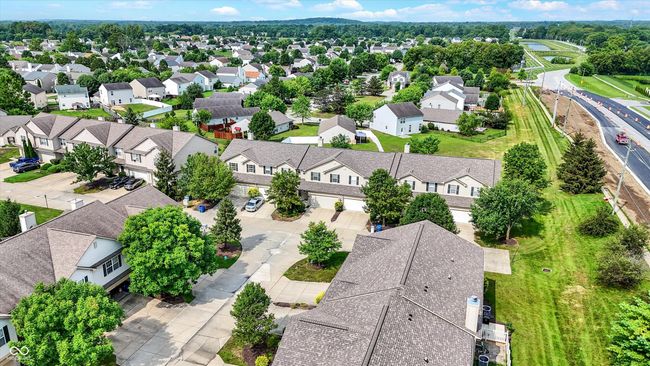 7022 Forrester Ln, Condo with 3 bedrooms, 3 bathrooms and null parking in Indianapolis IN | Image 41