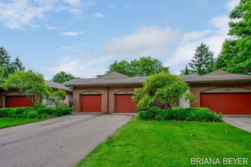 646 Spring Lane Dr, Holland, MI, 49423-4627 | Card Image
