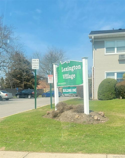 162-1 E Hemlock Drive, Islip, NY, 11706 | Card Image