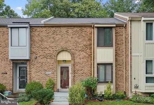8712 Ridge Hollow Ct, SPRINGFIELD, VA, 22152-1422 | Card Image