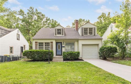 7426 Olive St, Kansas City, MO, 64132-3308 | Card Image