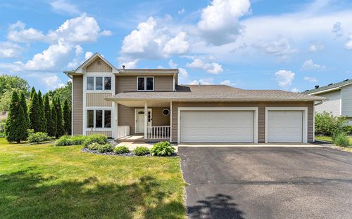 15659 Highview Ln, Apple Valley, MN, 55124-7085 | Card Image