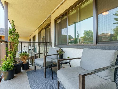 301-155 E 5th St, North Vancouver, BC, V7L1L3 | Card Image