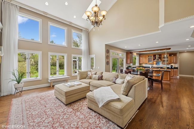 3754 Maple Ave, House other with 5 bedrooms, 4 bathrooms and 3 parking in Northbrook IL | Image 7