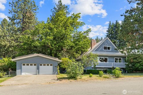 206 W 5th St, Cle Elum, WA, 98922-1152 | Card Image