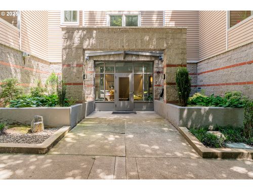 apt-401b-205 S Montgomery St, Portland, OR, 97201-5124 | Card Image