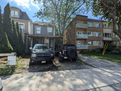 29 Thelma Ave, Toronto, ON, M4V1X8 | Card Image