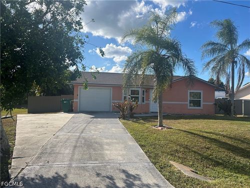 2049 50th St Sw, NAPLES, FL, 34116-5752 | Card Image