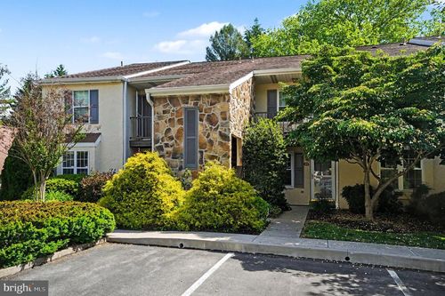 205-205 Valley Stream Ln, CHESTERBROOK, PA, 19087-5854 | Card Image