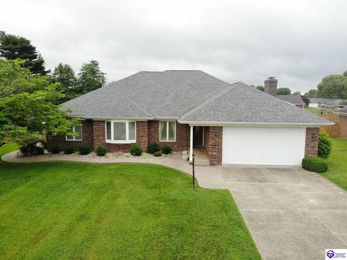 81 Farmington Dr, Hodgenville, KY, 42748-1828 | Card Image