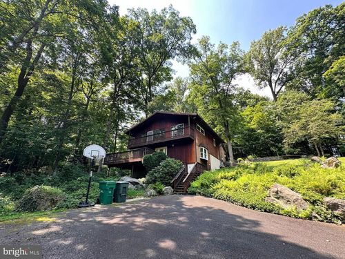 2848 Swamp Creek Rd, GREEN LANE, PA, 18054-2252 | Card Image