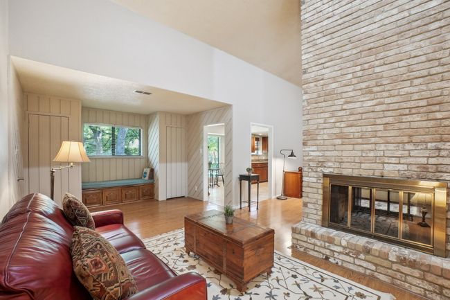 4 Royal Oaks Blvd, House other with 3 bedrooms, 2 bathrooms and null parking in Hickory Creek TX | Image 6