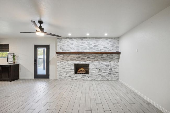 2100 Rockmoor Dr, House other with 3 bedrooms, 2 bathrooms and null parking in Edgecliff Village TX | Image 9