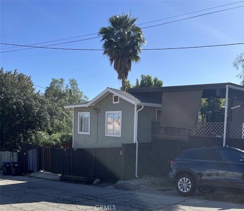 9317 Thompson, Chatsworth, CA, 91311 | Card Image