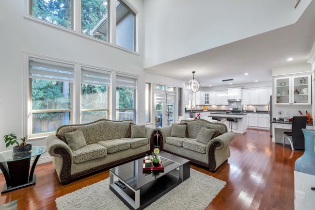 12078 59 Avenue, House other with 6 bedrooms, 4 bathrooms and 6 parking in Surrey BC | Image 10