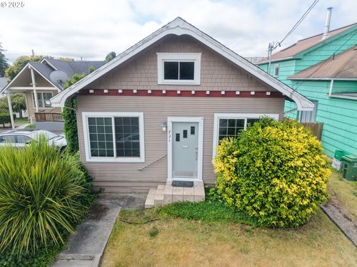 731 Elrod Ave, Coos Bay, OR, 97420-4601 | Card Image