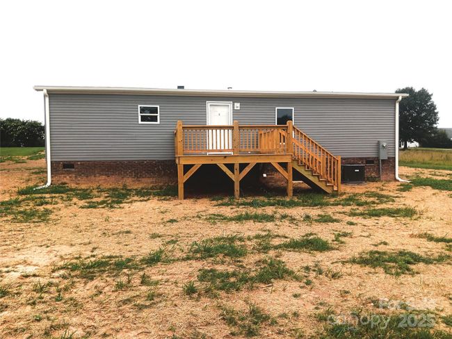 Rear | Image 37